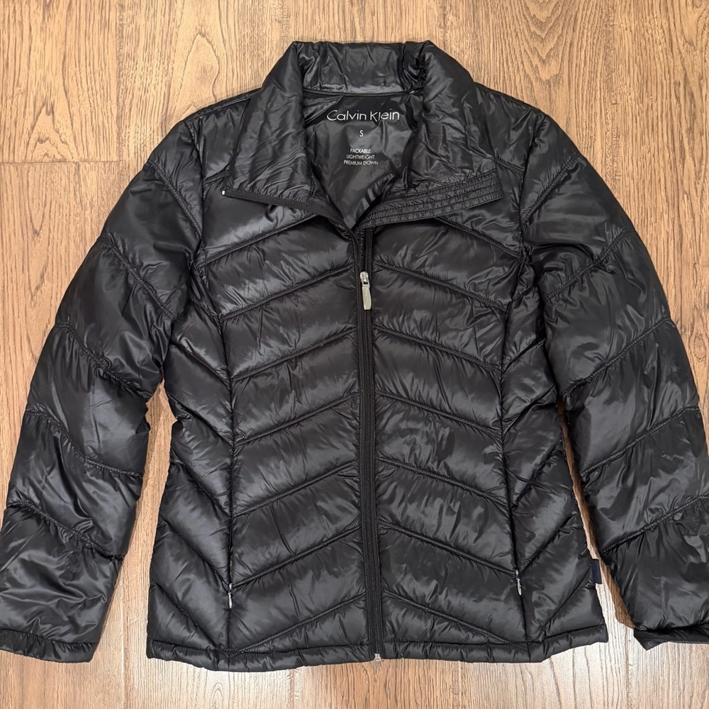 CALVIN KLEIN PACKABLE LIGHTWEIGHT PREMIUM DOWN BLACK JACKET Small
